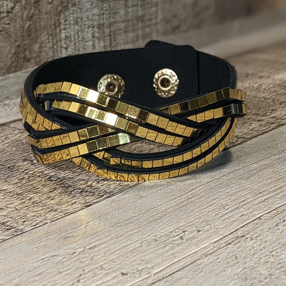 A12 Gold Disco Wrap Bracelet Black Suede Snap Metallic Crystal Rhinestone A12